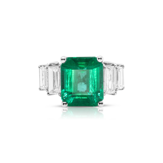 Front view of Emerald Majesty ring in 18ct white gold featuring a natural Colombian emerald framed by natural diamonds.