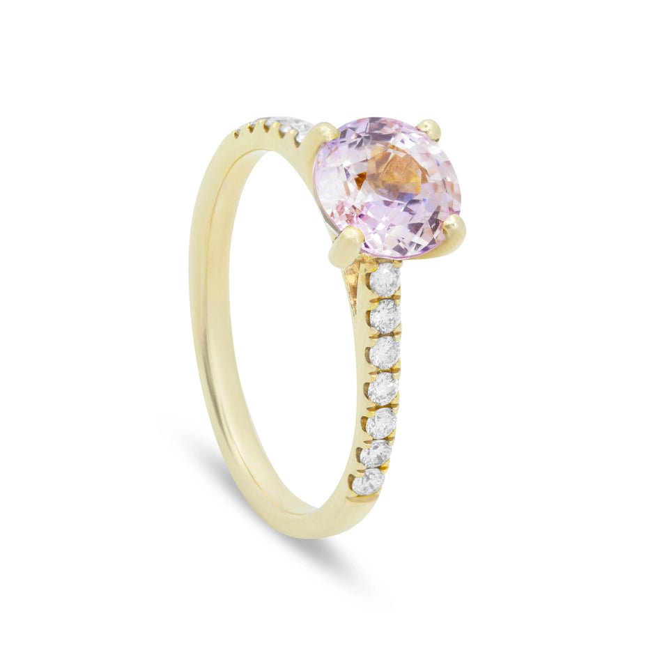 18ct Yellow Gold Morganite & Diamond Ring